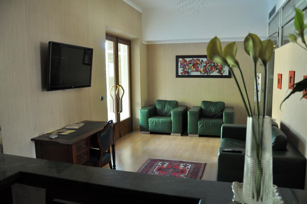 Hotel Fontana Del Re อาเรียโน อีร์ปิโน ภายนอก รูปภาพ