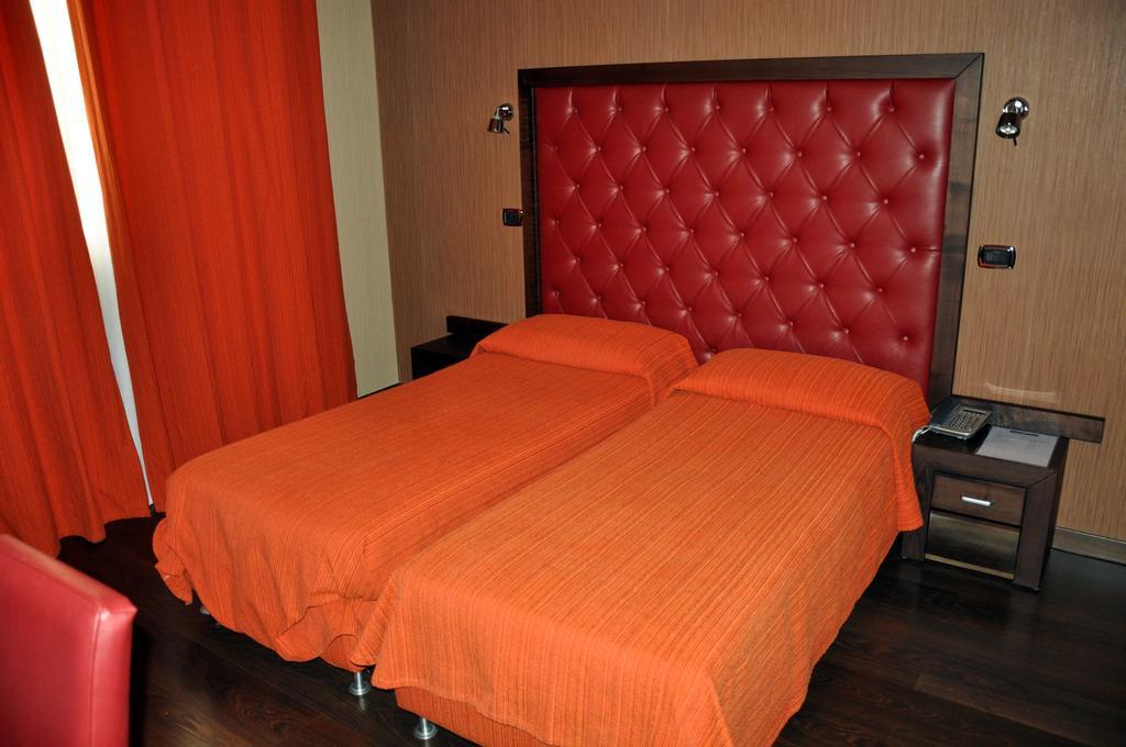 Hotel Fontana Del Re อาเรียโน อีร์ปิโน ห้อง รูปภาพ
