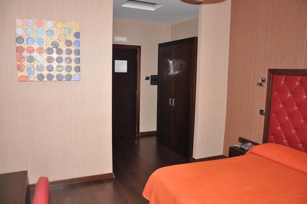 Hotel Fontana Del Re อาเรียโน อีร์ปิโน ภายนอก รูปภาพ